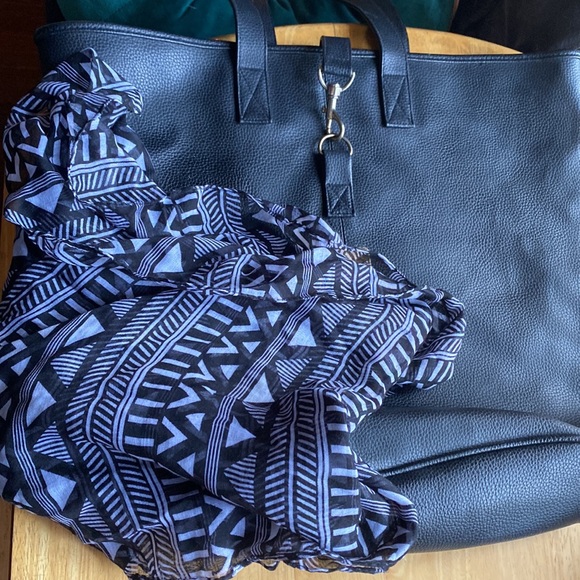 GERMAINE MONTEIL PARIS Large Black Handbag - Picture 10 of 10